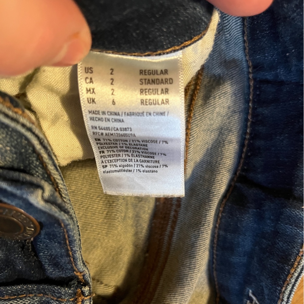 American Eagle Outfitters Next Level Stretch Jeans Size 2 regular